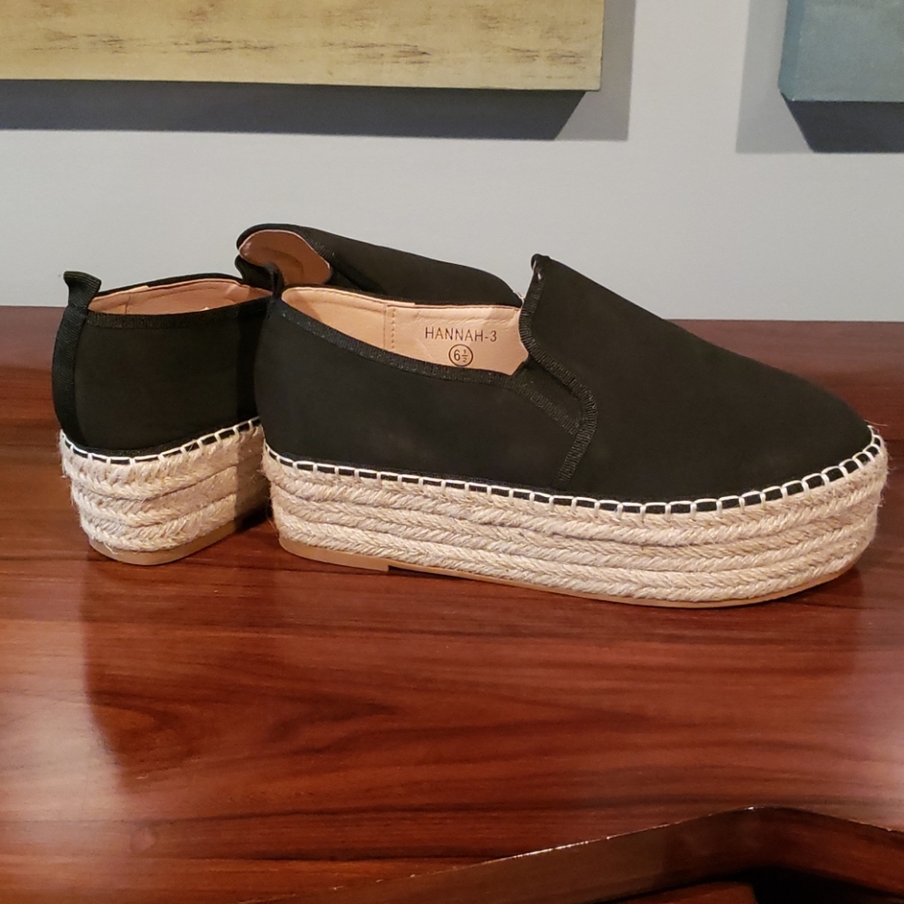 Band New AMS Black Espradrilles Platfor Size 6 1/2